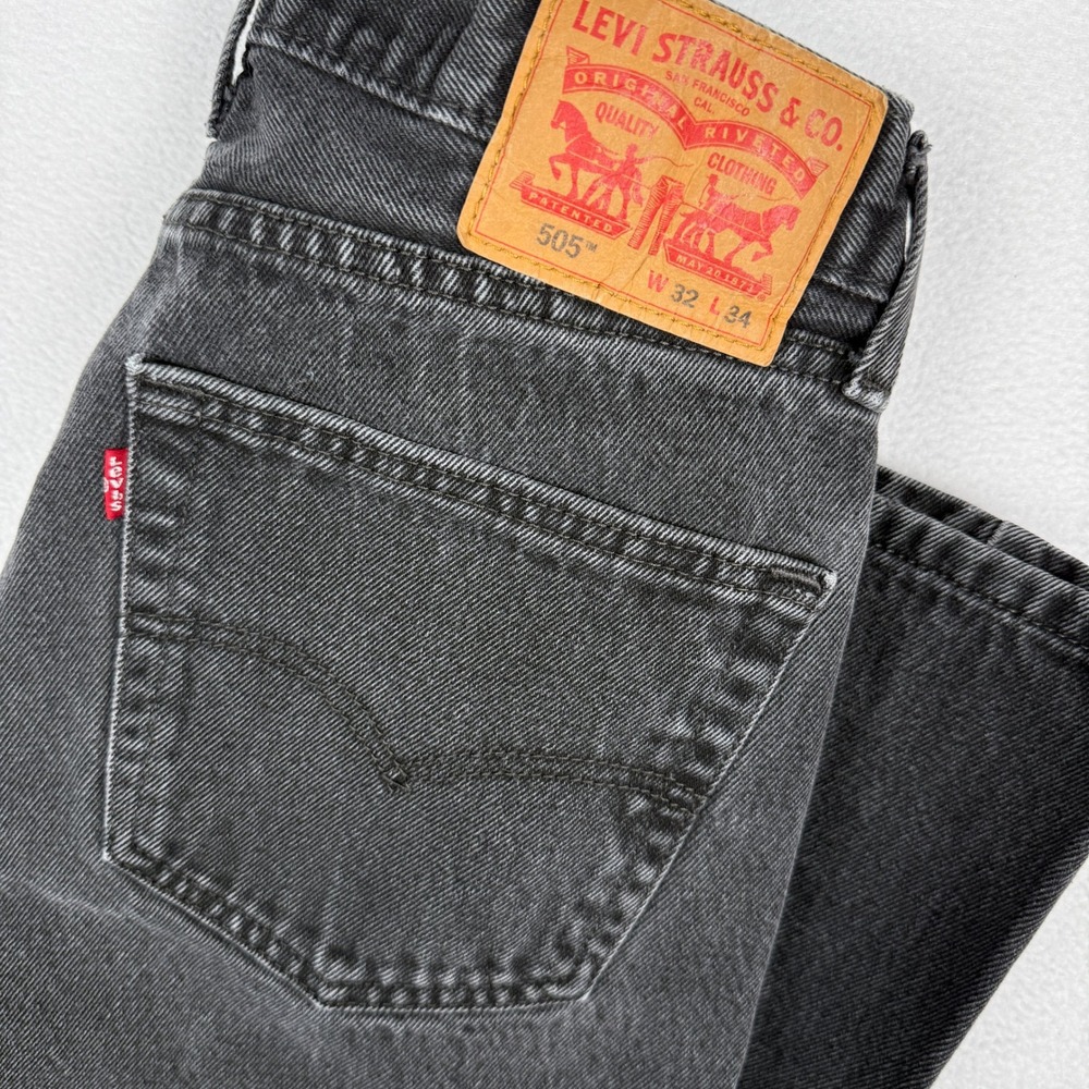 Levi's 505 Regular Fit Jeans Mens 32x34 Black Straight Leg Denim 00505-0260